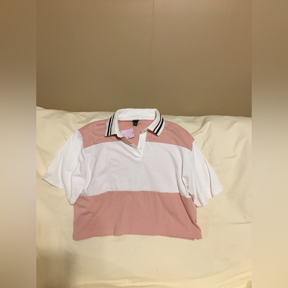 Women crop top